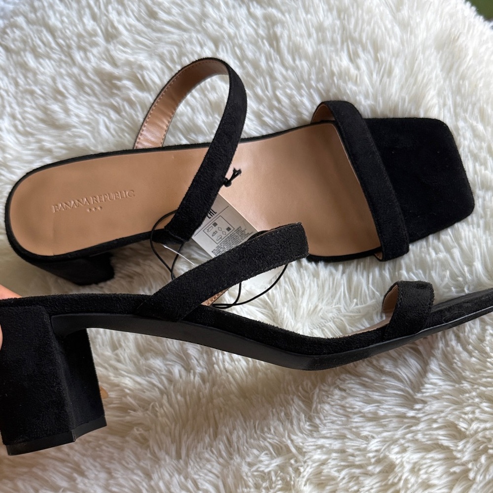 Banana Republic Suede Sandals